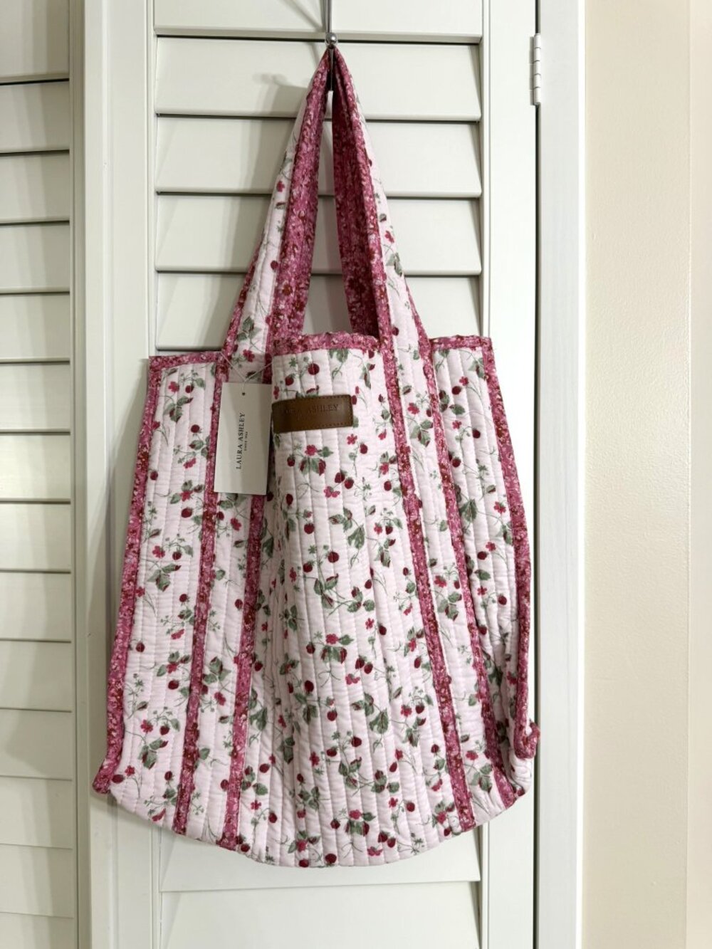 Laura Ashley Strawberries Strawberry Quilted Floral Tote Bag NWT